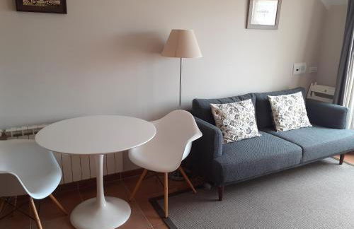 Atico céntrico con piscina comunitaria - Foto 15