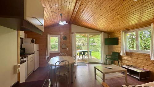 Chalet de 4 pers - Lac de Miel à 500m - Beynat - Parking Piscine - Foto 4