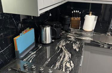 Cozy 2 Bed Flat in Town Centre - Foto 6