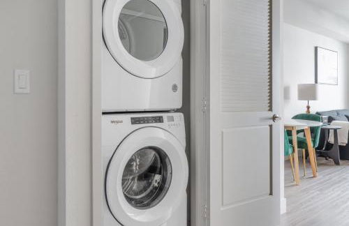 Blueground East Industrial pool nr Central Park SFO-2045 - Foto 18