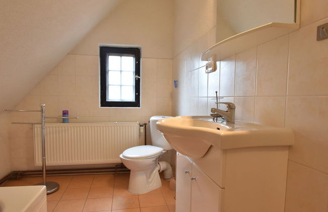 Lavish Holiday Home in Abertamy near Ski Area - Photo 11