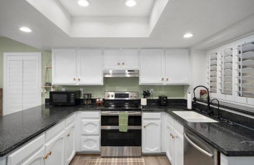 Large Pool With Diving Board, Remodeled 3bdrm, Near State Farm STDM and More! - Foto 11