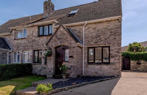 3 Bed in Wareham oc-78831 - Photo 1