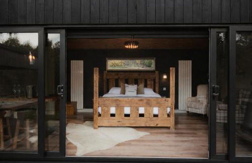 3 x bespoke built cabins with hot tubs, mid Wales - Foto 6