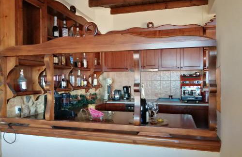 Kallisti Ξενώνας Διακοπτό-Καλάβρυτα - Foto 50