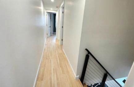 The Row House- Modern, Stylish and Newly Updated! - Foto 17