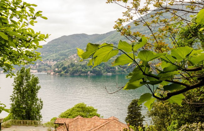 JOIVY Garden Oasis: 1BR Apt w/ Balcony & Parking - Foto 19