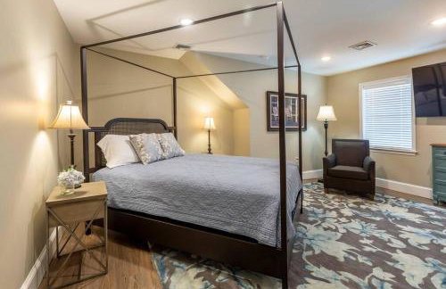 The Queen Place - Updated-Private Backyard - Foto 28