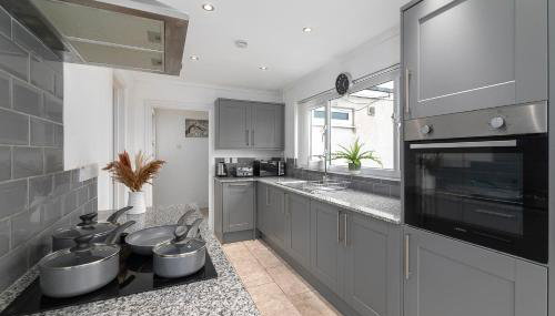 Sittingbourne Lodge, free car park - 4 Cars - Foto 4