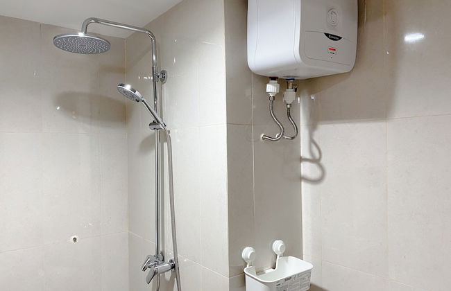 Good Choice and Cozy Studio LRT City Jatibening Apartment - Photo 12