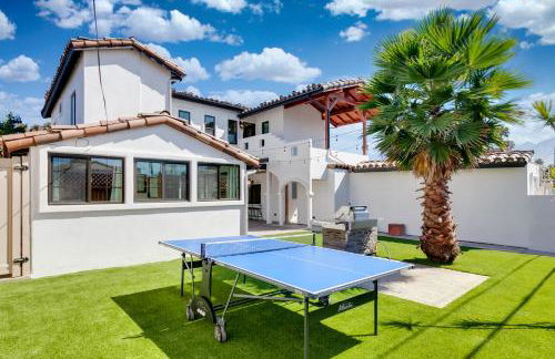 Luxury Oasis with Ping Pong, Firepit and Cozy Patio - Foto 7