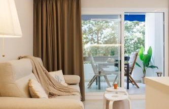 MARBELLA BANUS SUITES - Banús - Medina Garden - Brand New 1BR - 1BA - Outdoor Terrace - Bright & Modern - Pool - Steps from Puerto Banús Marina - Walk to El Corte Ing Luxury Shopping Mall - Photo 26