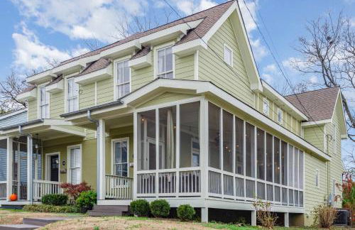 Rhythm & Rest Group Stay with Grill & Cozy Fireplace - Foto 23