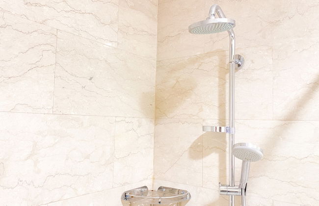 Comfy And Elegant 2Br With Private Lift At Menteng Park Apartment - Photo 18