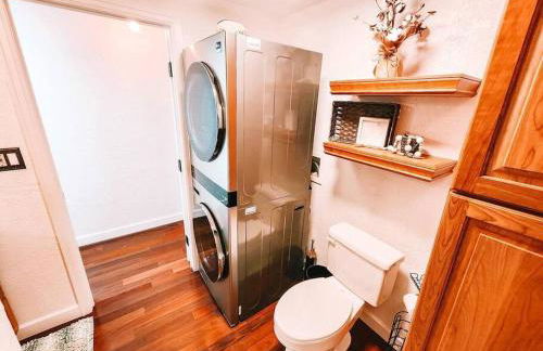 Penrose Retreat! Pet Friendly - Photo 16