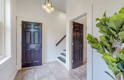 Luxury 8 Bed/4 Ba NuLu Home Private yard/parking - Foto 39