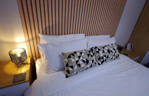 2 Bed 2 Bath Apartment Close to City Ctre Sleeps 5 -Free Parking - Foto 14