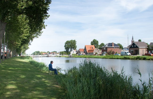 Pleasing Holiday Home in 't Zand near Dutch Coast - Photo 33