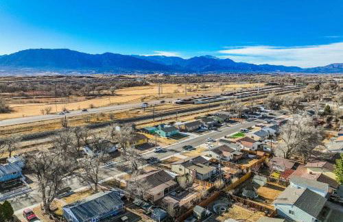 Carson Camp Gym Workstations & Fenced Yard - Foto 46