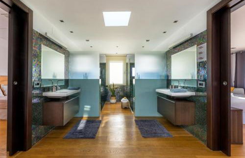 Luxury Villa with swimming pool and amazing views - Photo 17