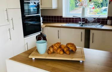 Peaceful, private, perfect home from home - Foto 11