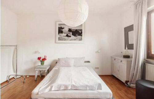 Helle Wohnung - Top angebunden - Düsseldorf - Photo 2