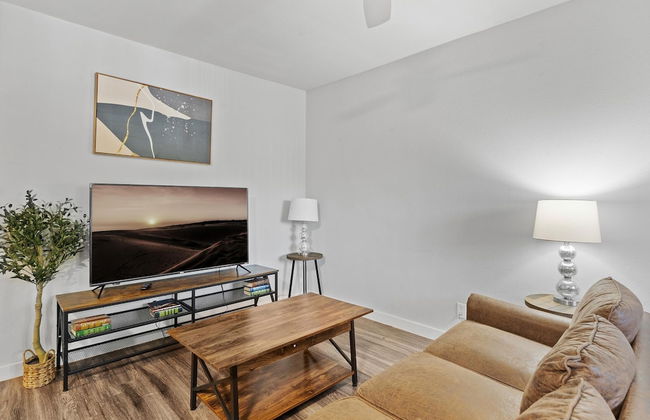 Stylish 1BR Near UT Highland Evonify - Photo 22