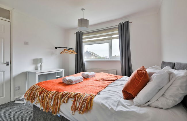 3 Bed House with Private Parking - Foto 9