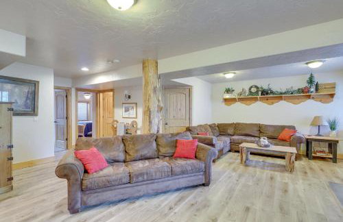 Rustic Sterling Cabin Walk to Palisade Lake! - Foto 27