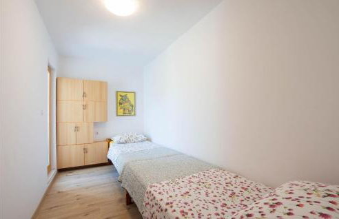 Beautiful Home In Kostanje With Wifi - Photo 28