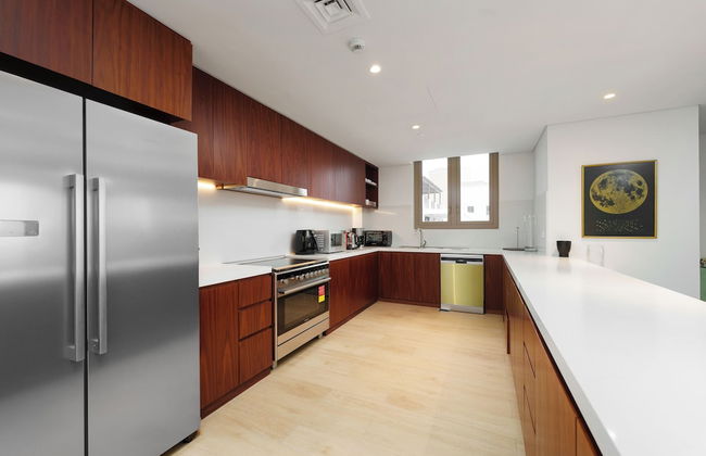 Maison Privee - Stunning Waterfront Apt w/ Open Sea Vws in La Mer - Foto 12