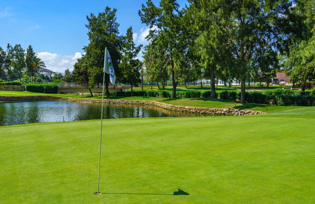 2 bedroom Apartment in Marbella with swimming pool and garden - Photo 24