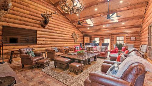 Grand Mountain Retreat in Angel Fire with Game Room! - Foto 4