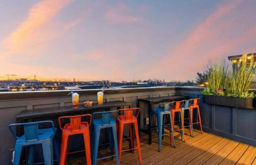 Hot Tub Poker Pool Table & Rooftop City MLS View - Foto 54