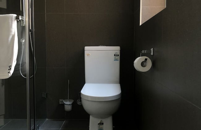 Studios on King - Photo 20