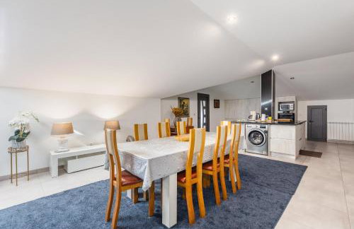Crestuma Bright Apartment, by Hopstays - Photo 3