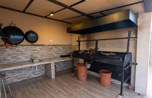 Casa Rural El Abuelo Mauri en Toledo ,finca privada sin vecinos, piscina y total libertad - Foto 3