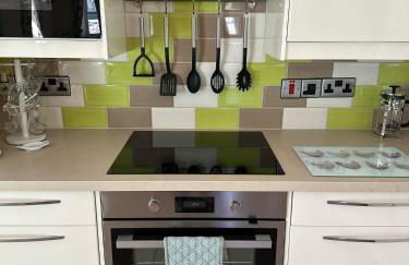 2 Bed House - Sleeps 4 - Fishing - Parking - Patio - Foto 10