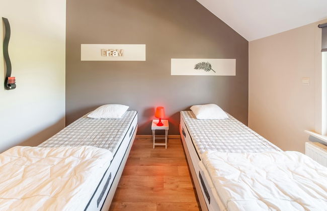 Detached House with Sauna & Hot Tub near Ski Resort & Nature Park - Foto 8