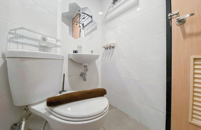 Cozy And Enjoy Living Studio At The Alton Apartment - Foto 14