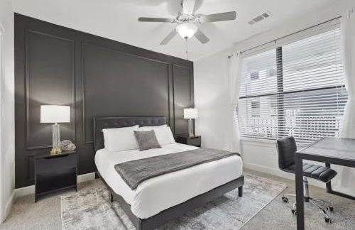 Chic and Stylish 2B near Legacy West Wi-Fi Fitness Pool 2260 - Foto 26