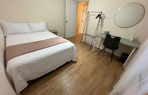 Oxford four-Bedrooms detached house with driveway parking - Foto 25