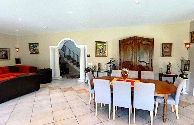 Villa in L'isle-sur-la-sorgue With Pool - Foto 32