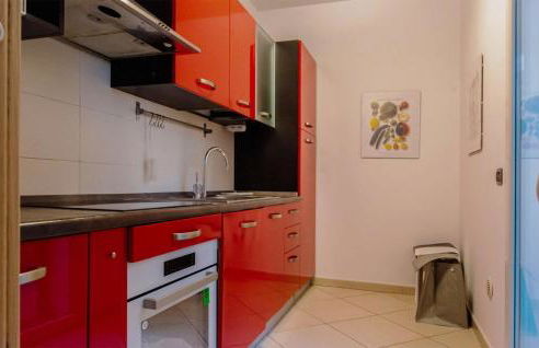 2 Bedroom Cozy Home In Cisano Sul Neva - Foto 13