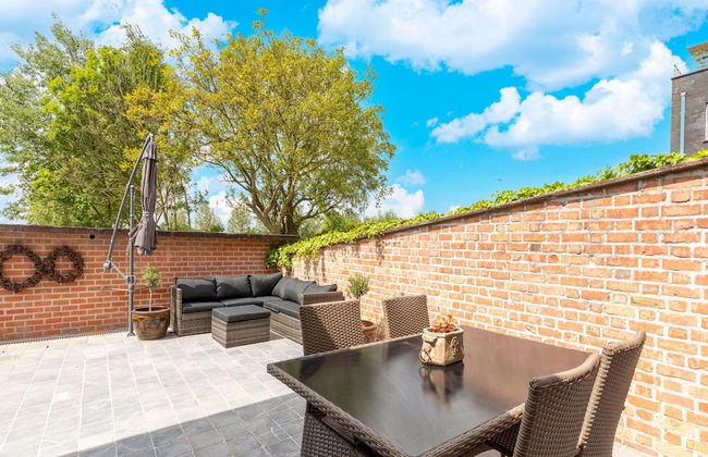 Modern Villa w/ Private Yard - Foto 33