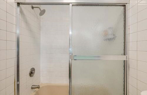 Updated Getaway with Sauna and Yard in Bloomsbury! - Foto 23