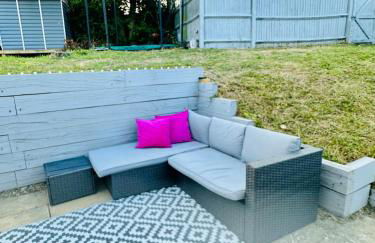 Woodingdean Contractor Pad - FREE Car & Van Parking - Foto 5