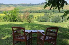 Podere I Sorbi, Spacious Tuscan Villa in Lajatico, Near Pisa & Volterra - Foto 2