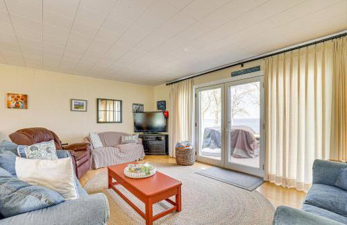 Lake Champlain Family Retreat with Deck and Yard - Foto 6