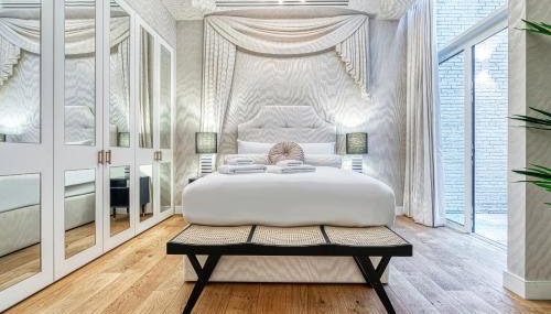 Westminster Fire Station Luxury Apartments - Photo 4